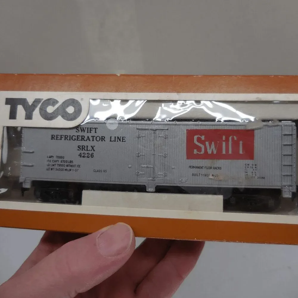 Vintage Tyco HO‎ Scale Swift Refrigerator Line SRLX 4226 Reefer Train Car 329A